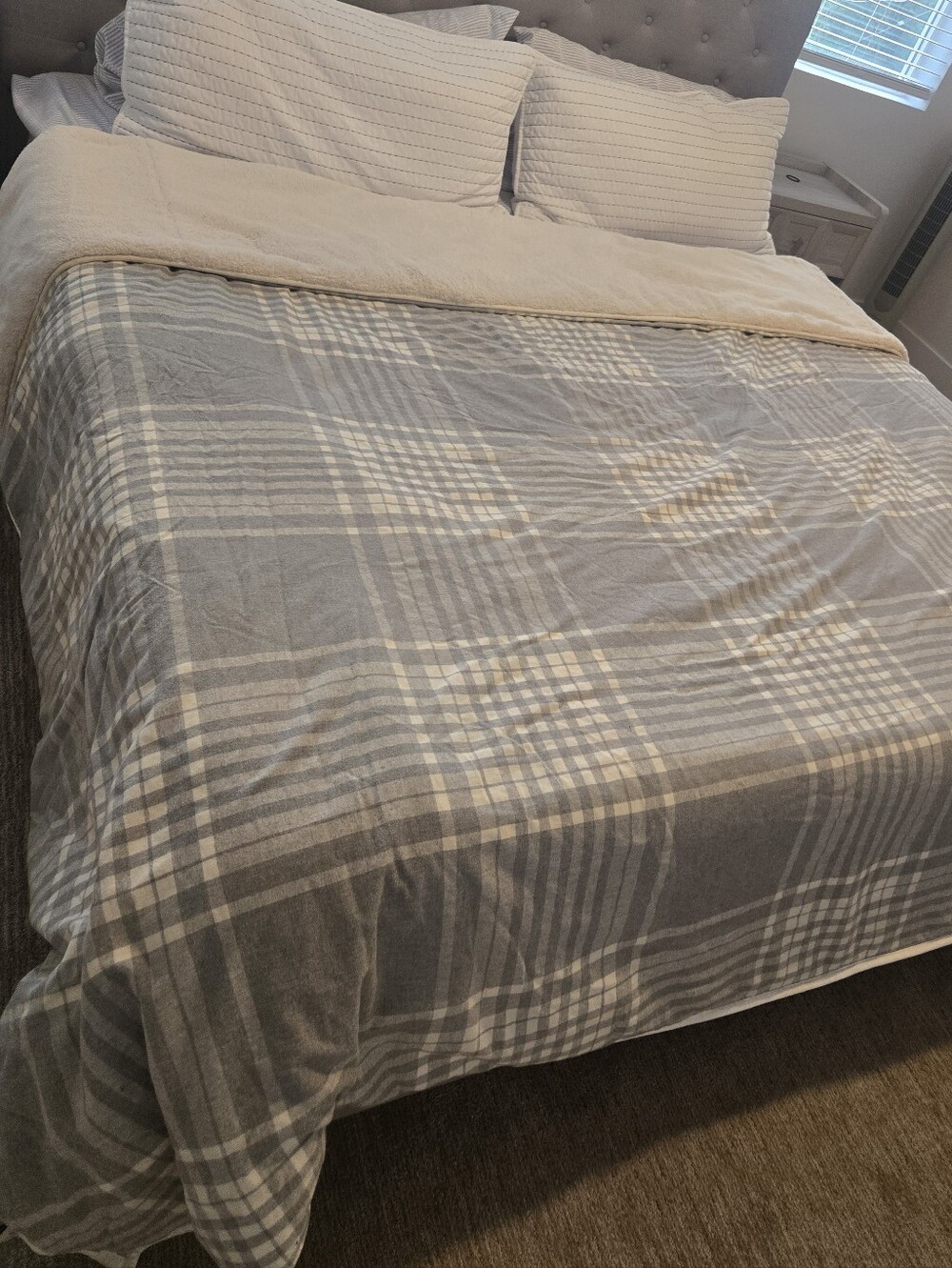 UGG King Plaid Sherpa/Faux Fur Comforter Set – Gray & White